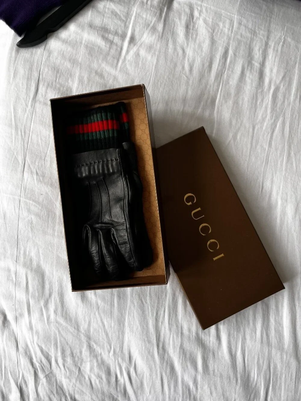 Gucci - Web Stripe Gloves & Beanie Preloved